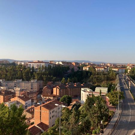 Teruelhome IV Atico Con Vistas Y Aparcamiento En El Centro Екстериор снимка