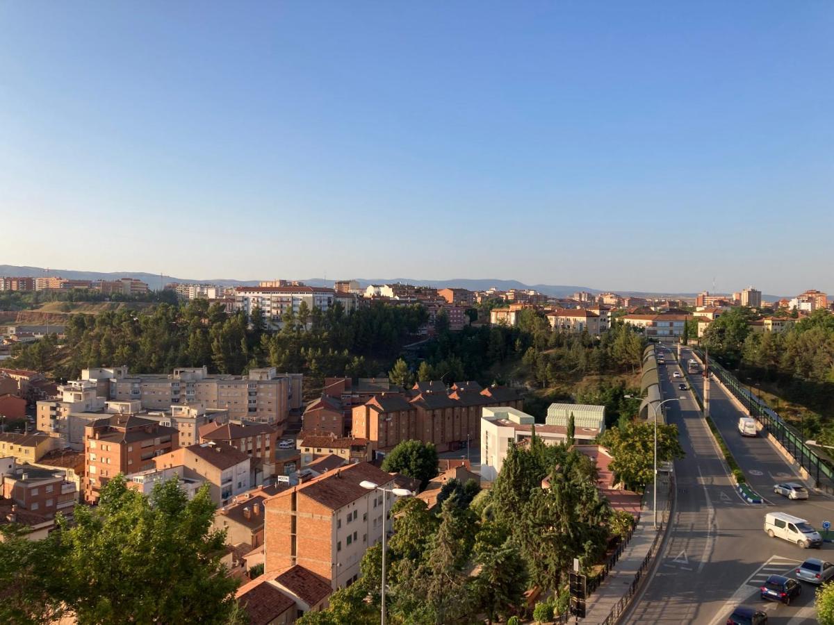 Teruelhome IV Atico Con Vistas Y Aparcamiento En El Centro Екстериор снимка